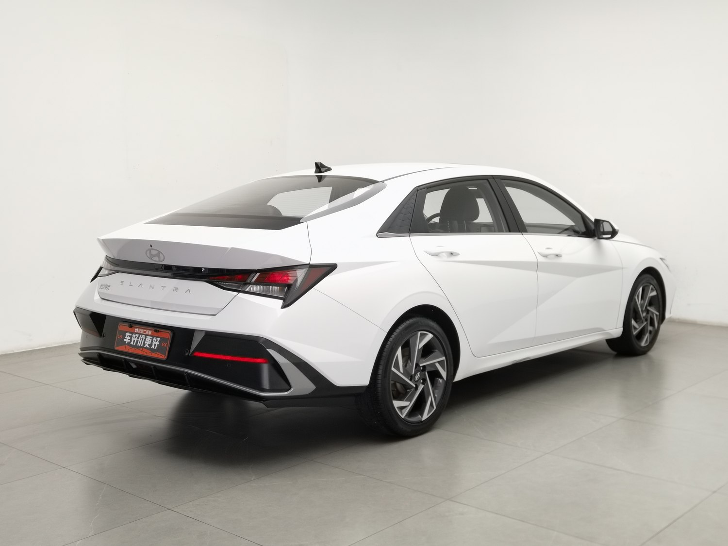 Used Hyundai Elantra 2023 1.5 AT