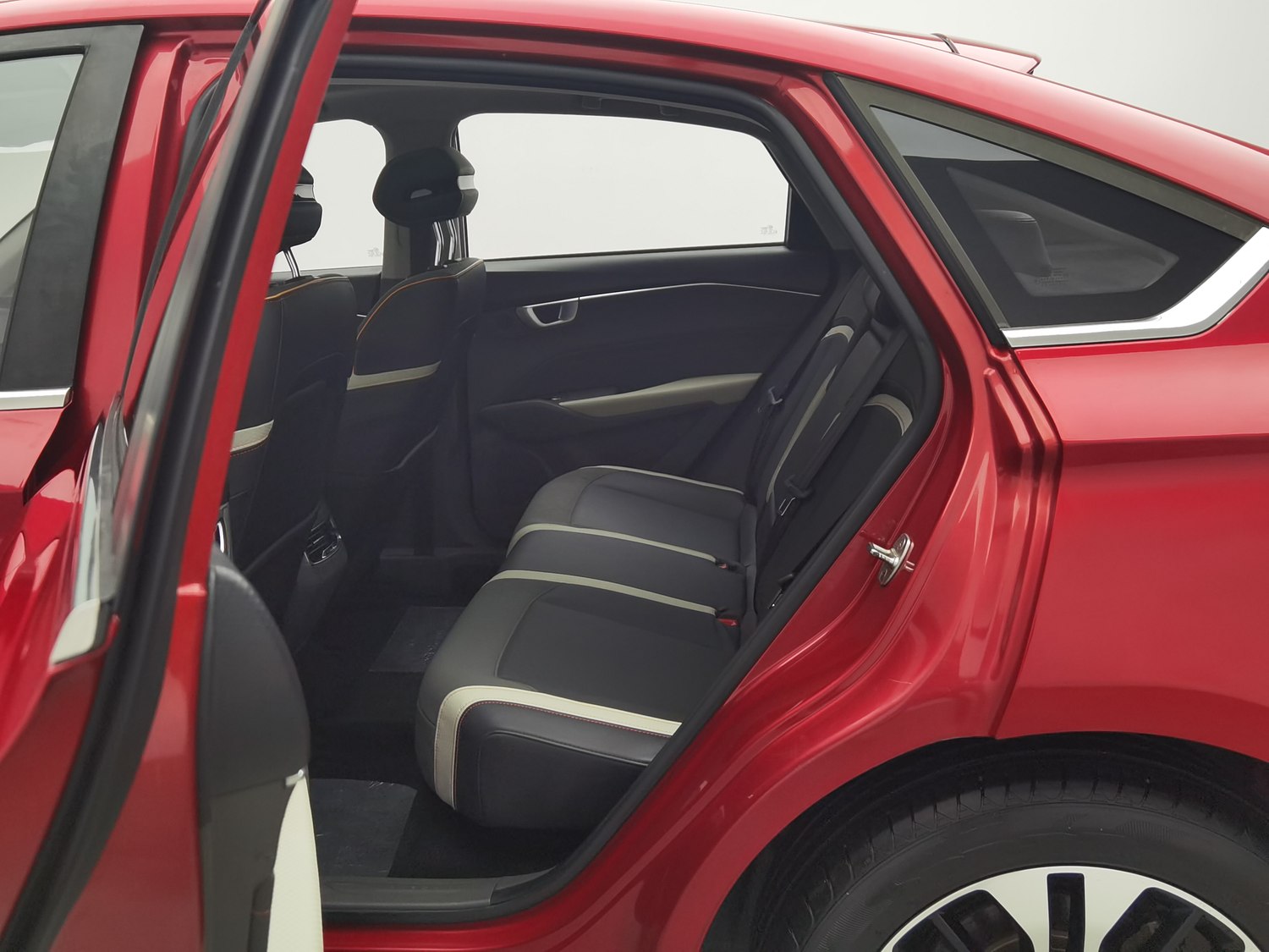 Used Baojun RC-6 2019 1.5 AT
