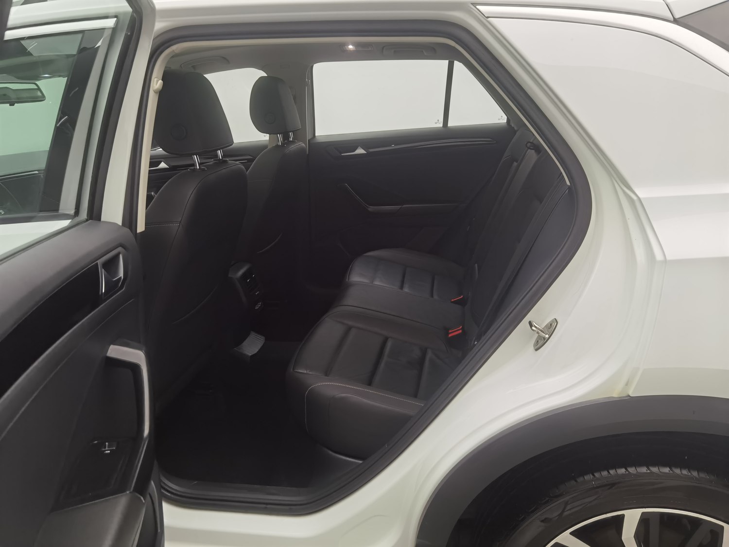 Used Volkswagen T-Roc 2021 1.4 AT