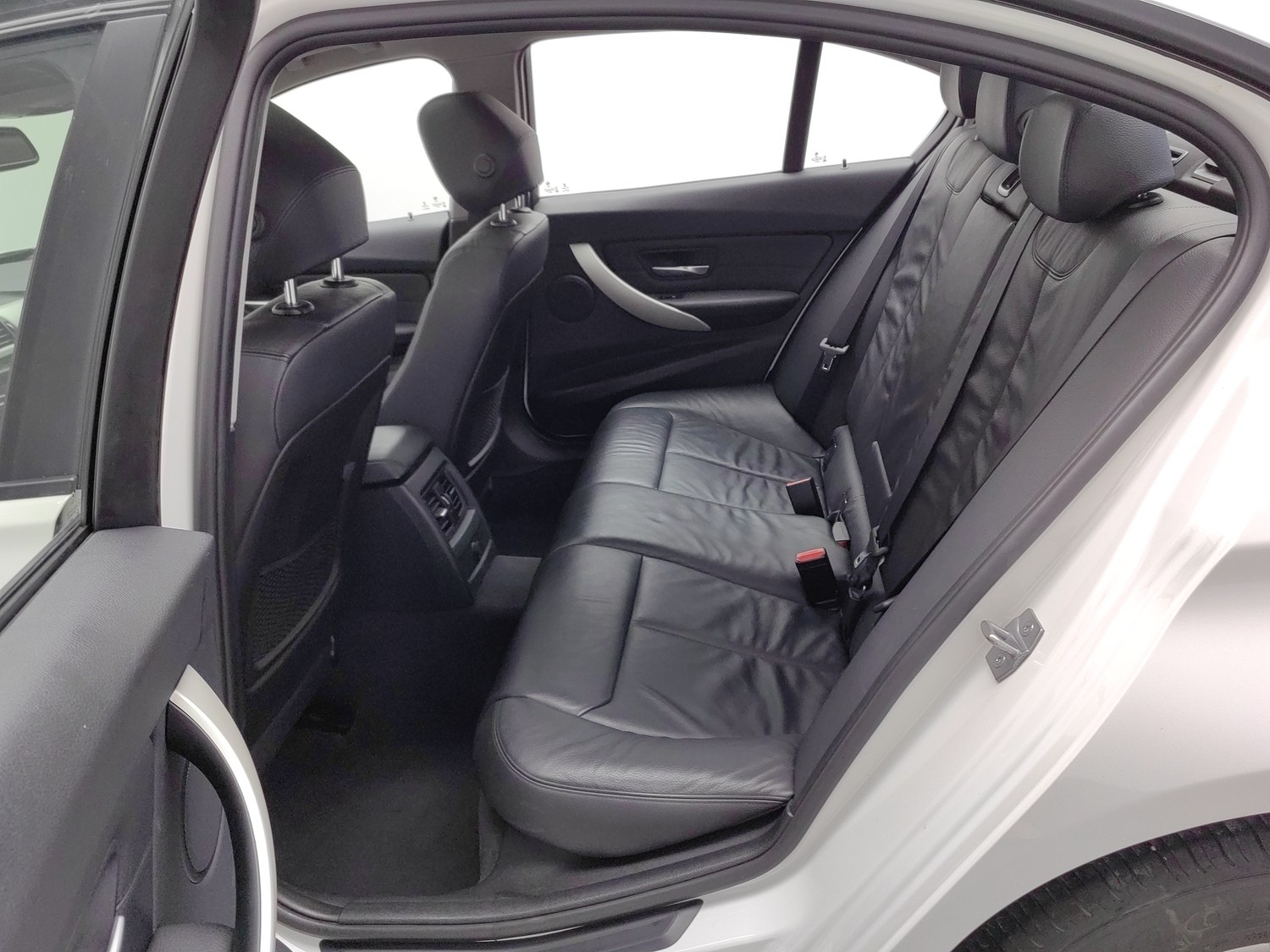 Used BMW 3 Series 2014 2.0 AT