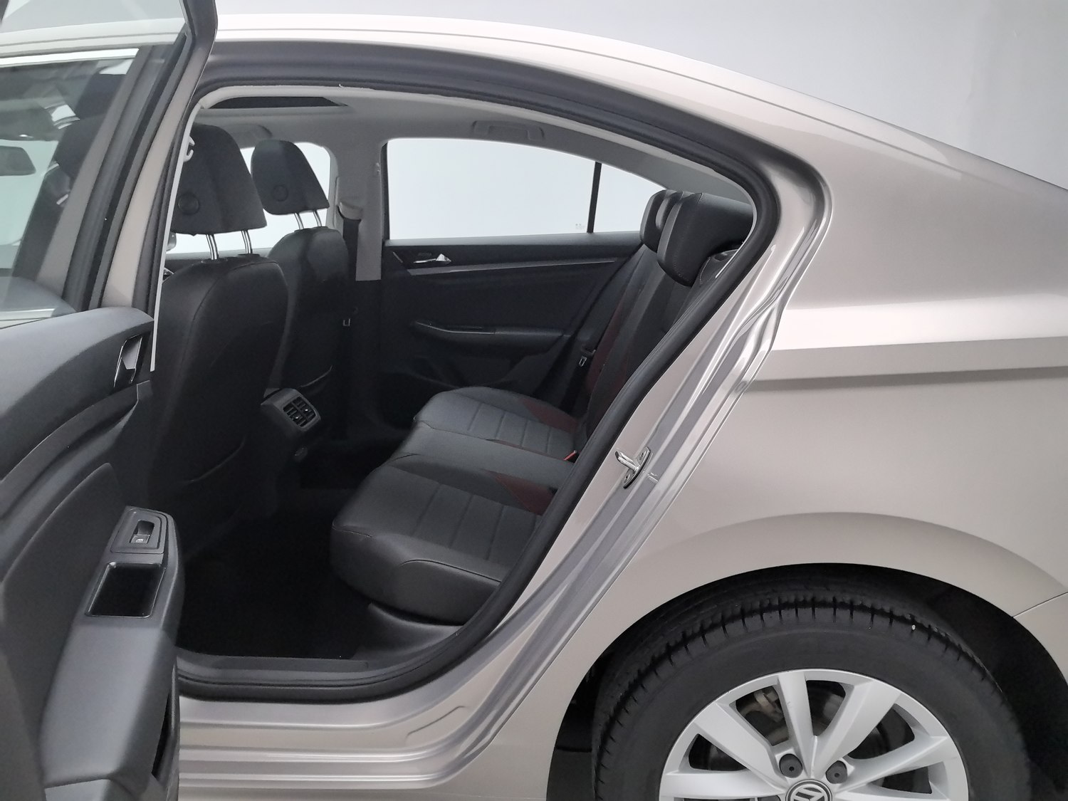 Used Volkswagen Bora 2019 1.5 AT