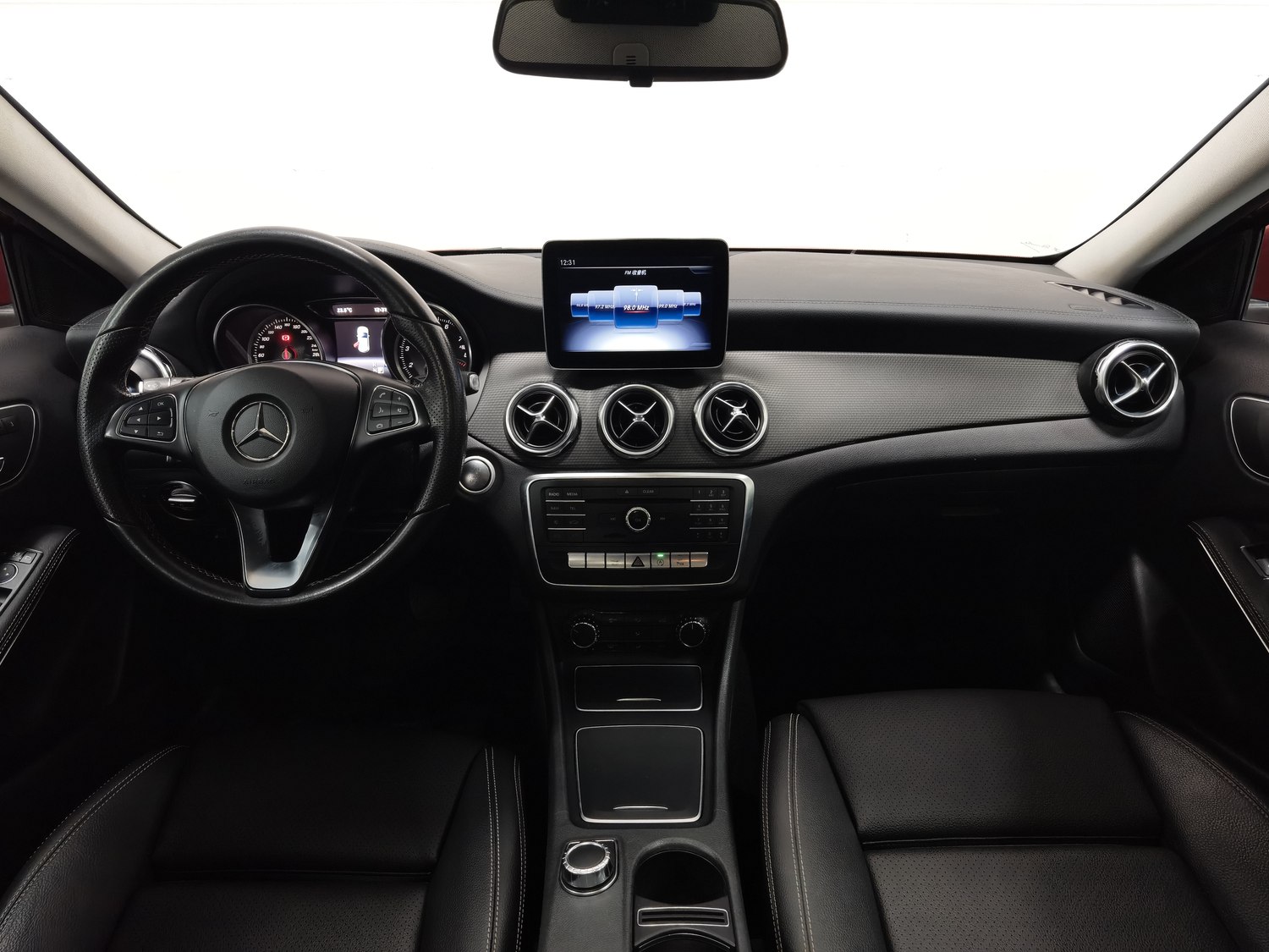 Used Mercedes-Benz GLA 2017 1.6 AT