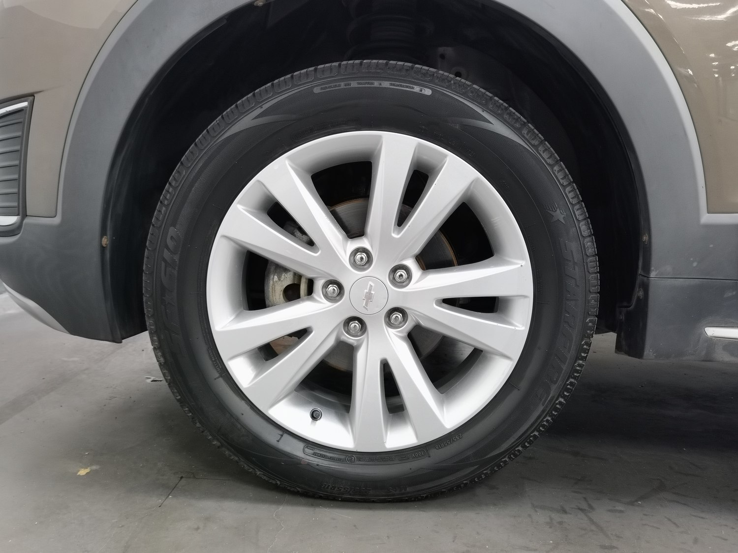 Used Chevrolet Captiva 2015 2.4 AT