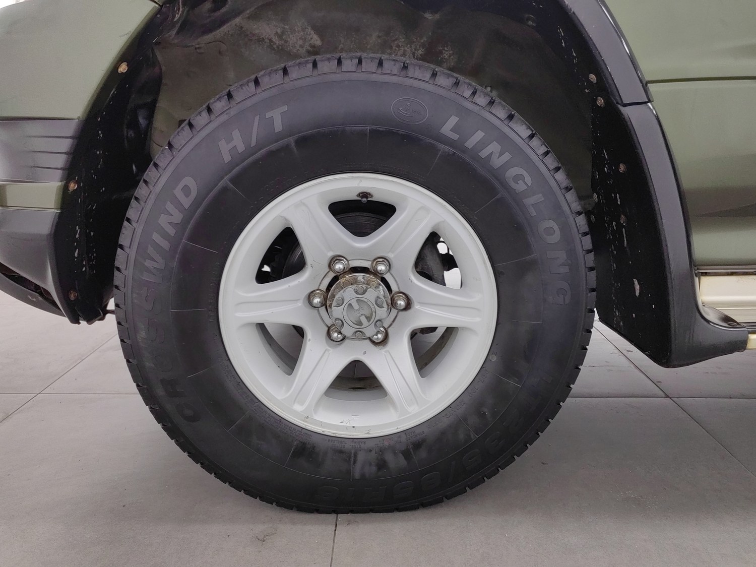 Used Leopaard Q6 2015 2.0 MT