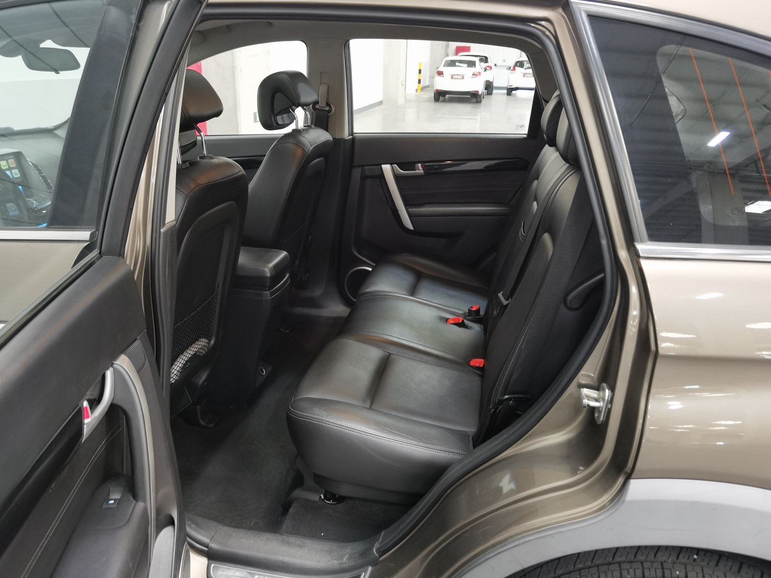 Used Chevrolet Captiva 2015 2.4 AT