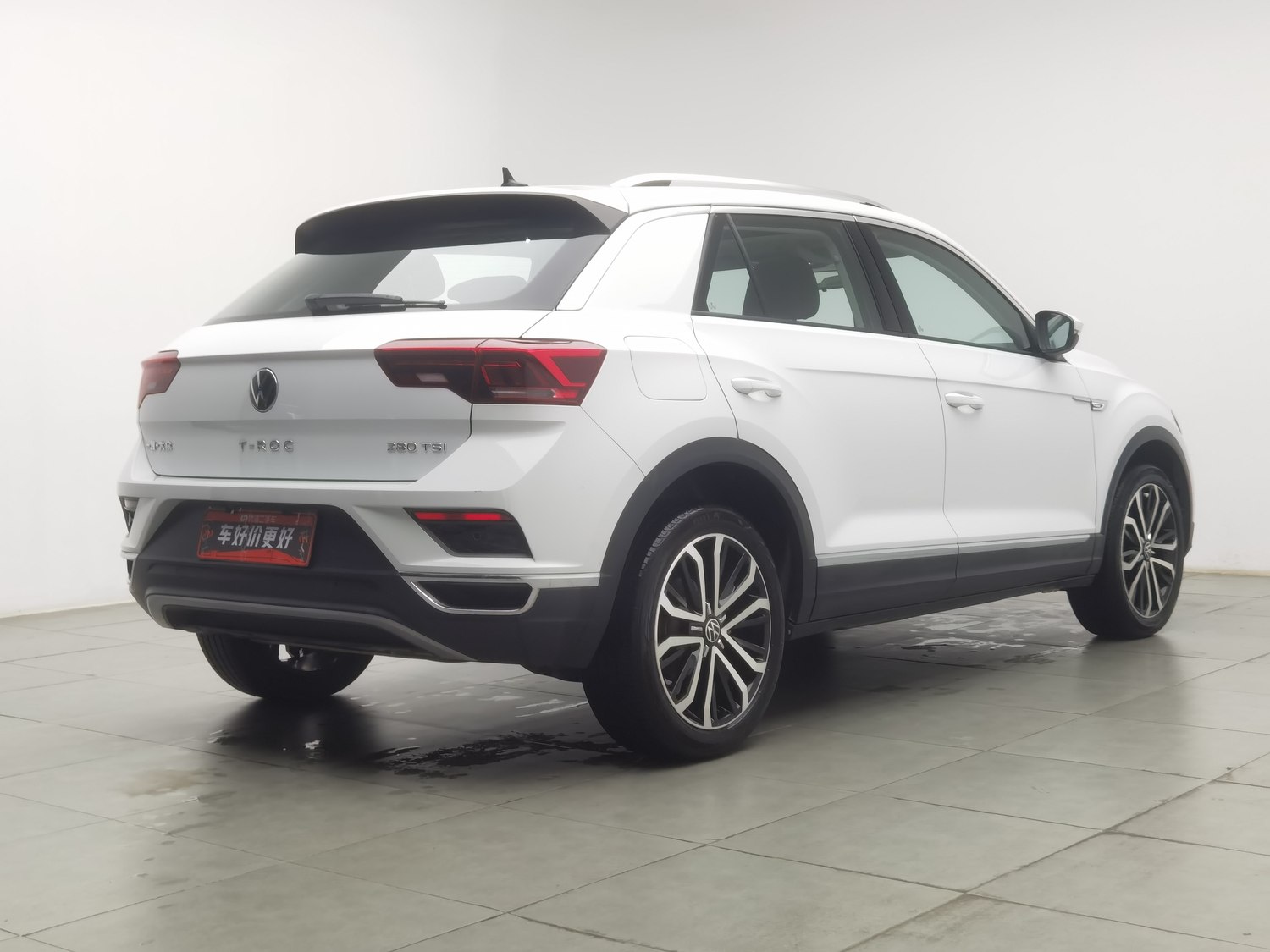 Used Volkswagen T-Roc 2021 1.4 AT