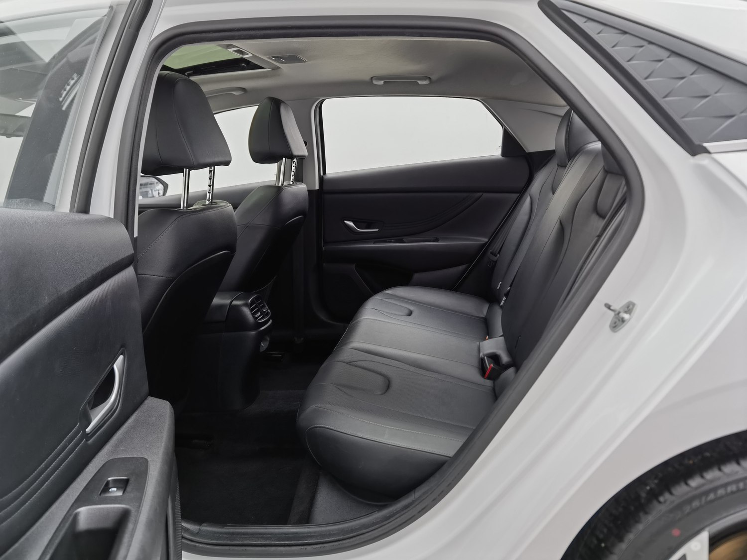 Used Hyundai Elantra 2023 1.5 AT