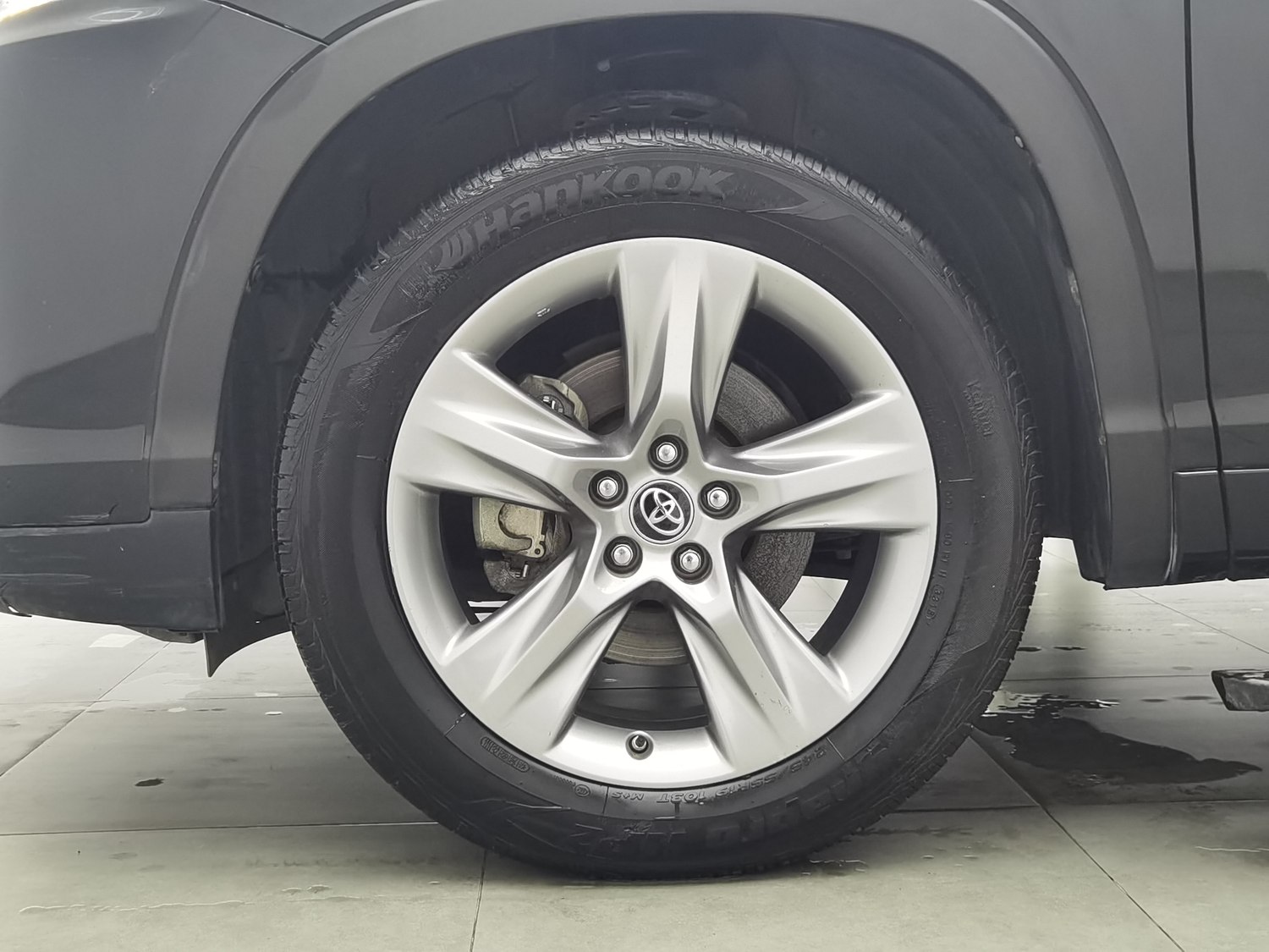 Used Toyota Highlander 2018 2.0 AT