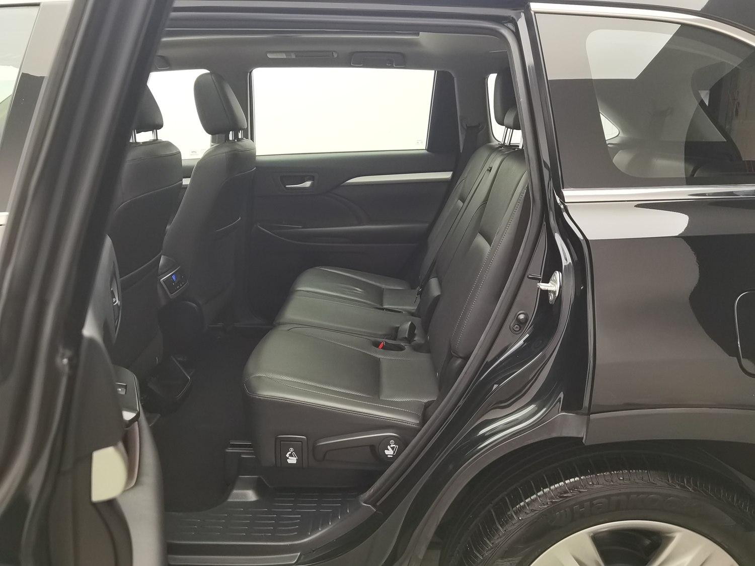 Used Toyota Highlander 2018 2.0 AT