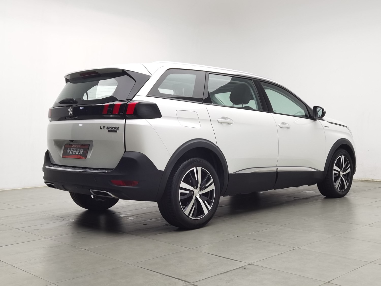 Used Peugeot 5008 2017 1.8 AT