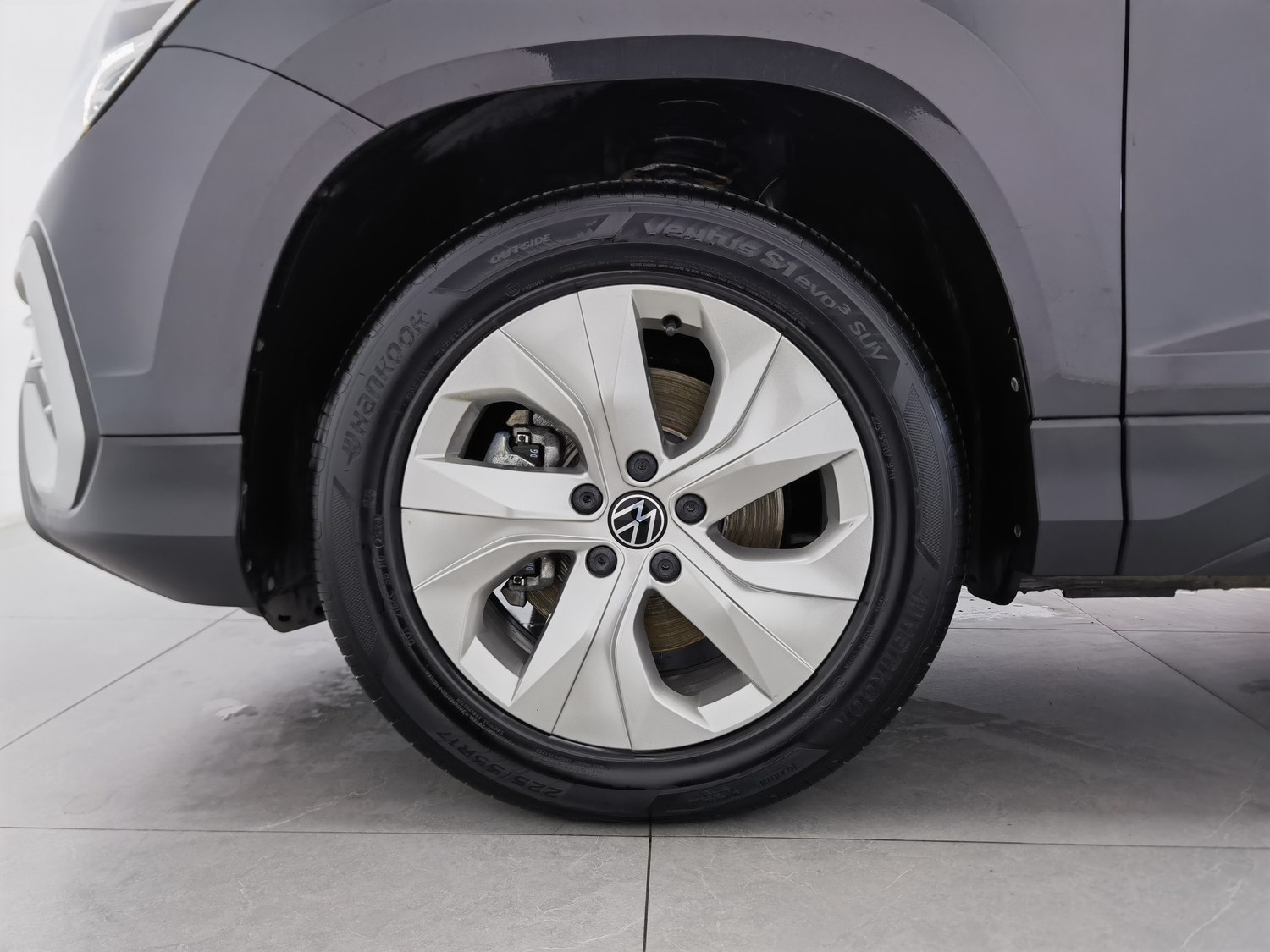 Used Volkswagen Tharu L 2023 1.5 AT