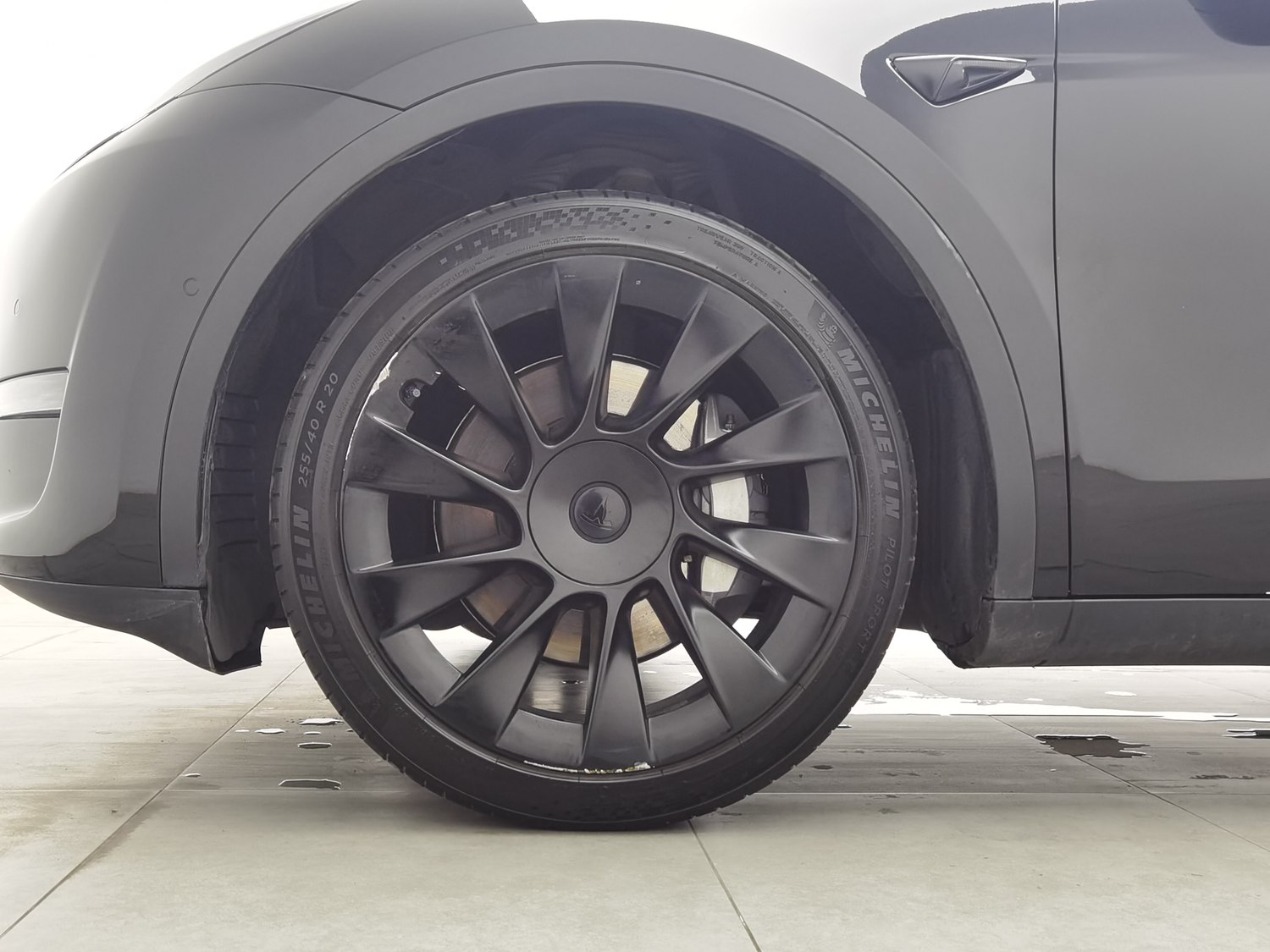 Used Tesla Model Y 2023