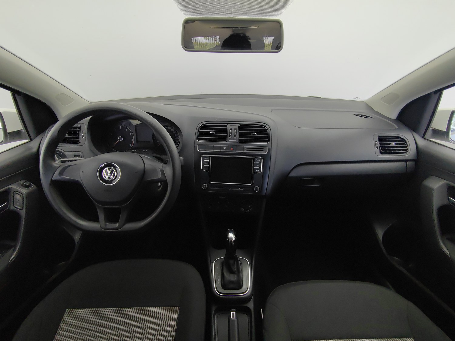 Used Volkswagen Polo 2016 1.4 AT