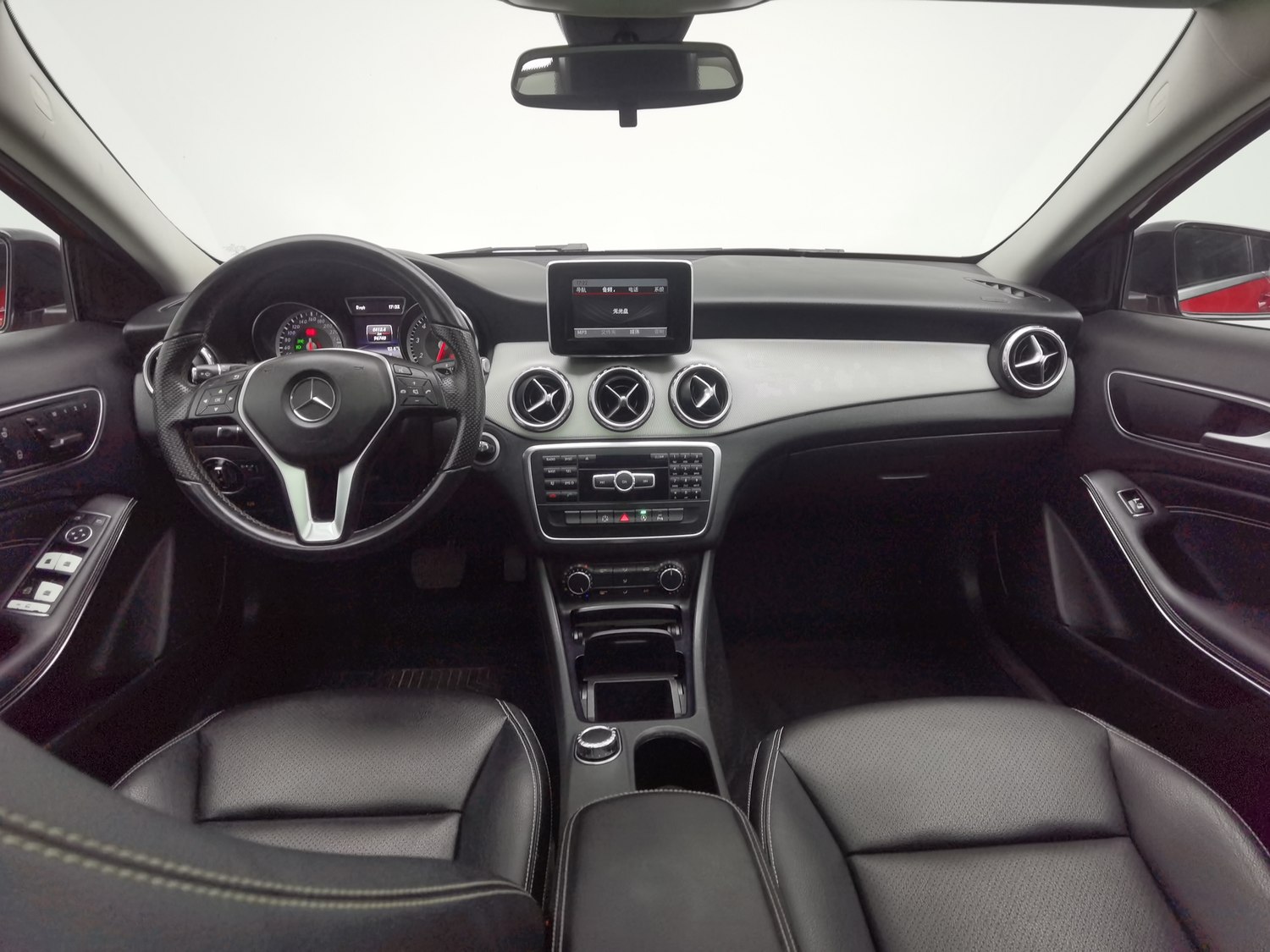 Used Mercedes-Benz GLA 2015 1.6 AT