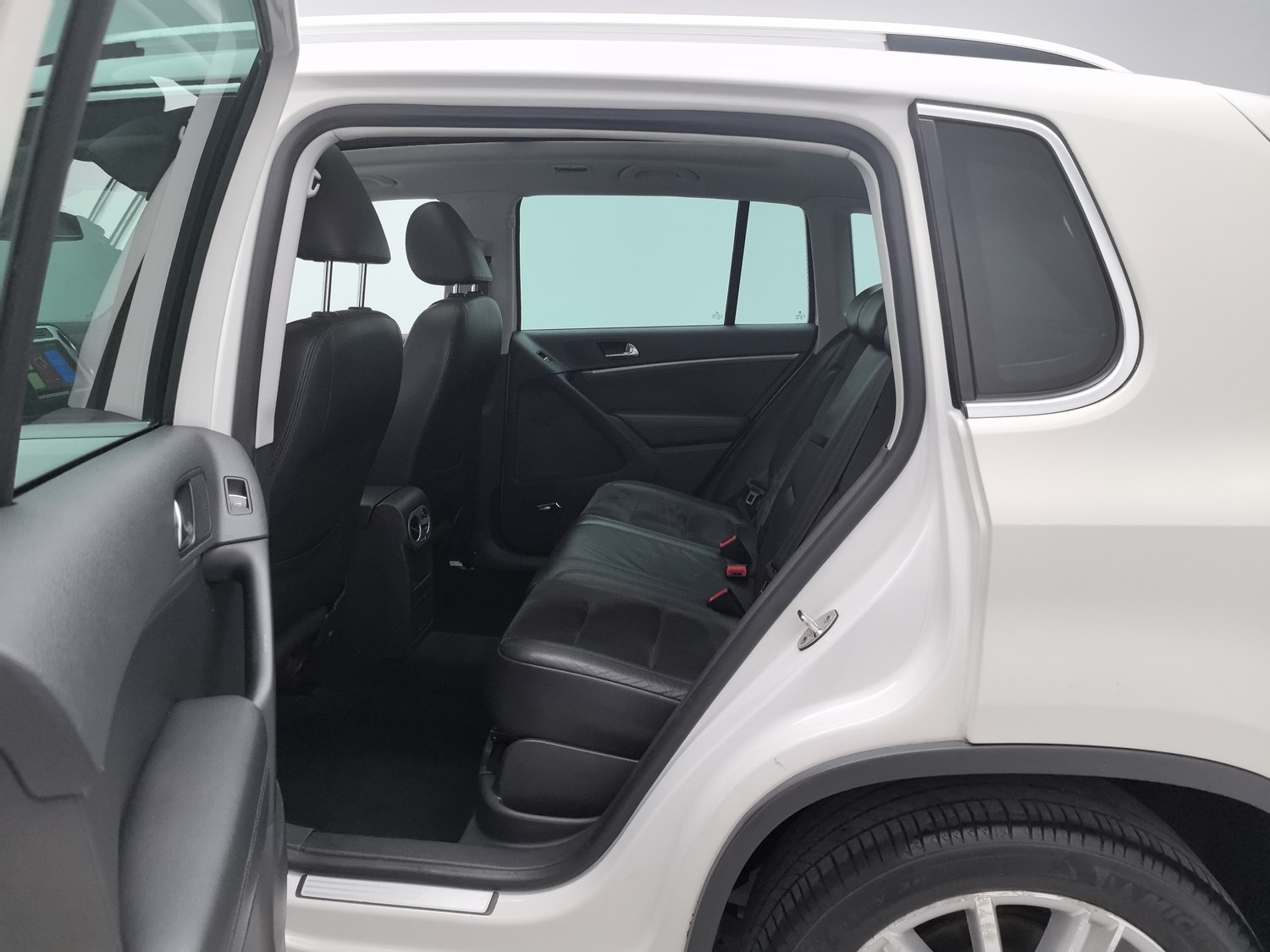 Used Volkswagen Tiguan 2013 2.0 AT