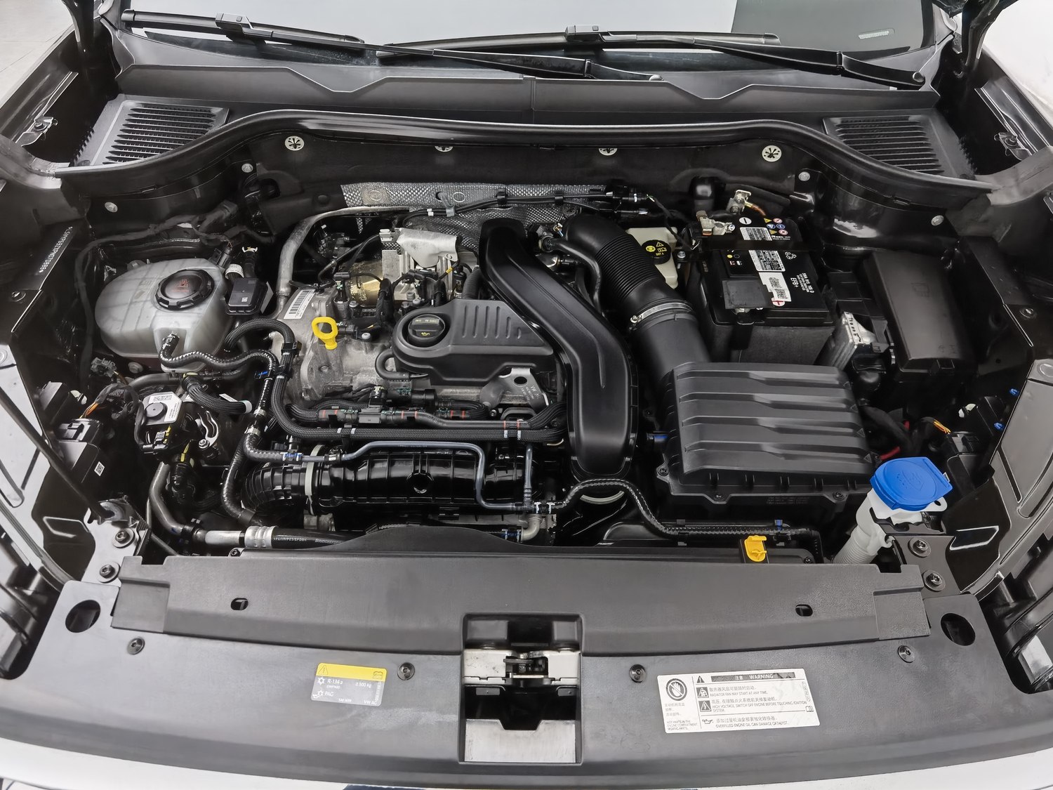 Used Volkswagen Tharu L 2023 1.5 AT