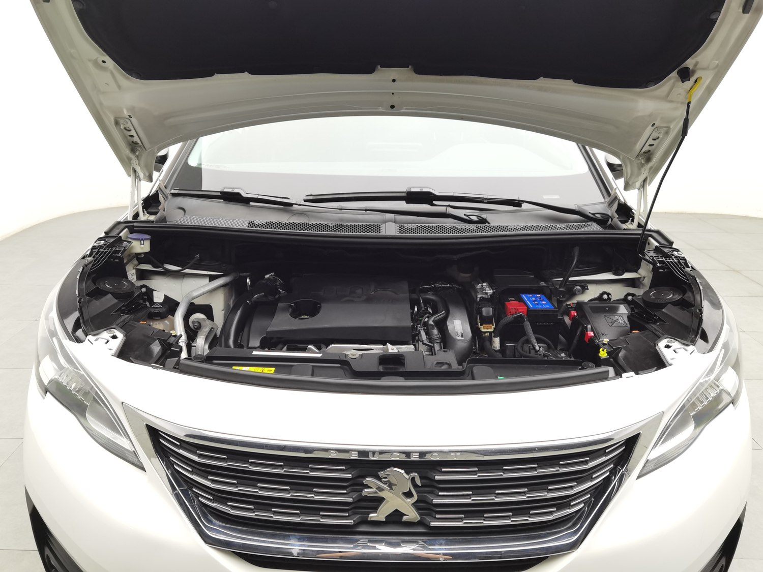 Used Peugeot 5008 2017 1.8 AT