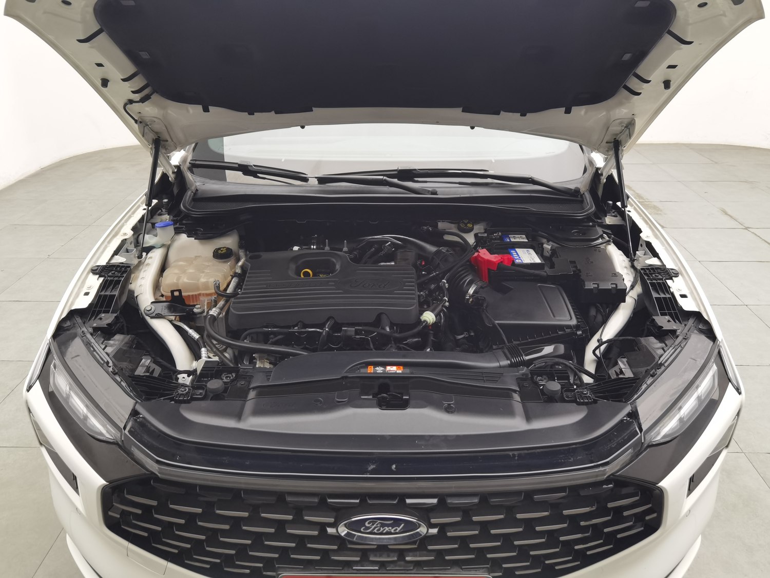 Used Ford Mondeo 2022 2.0 AT