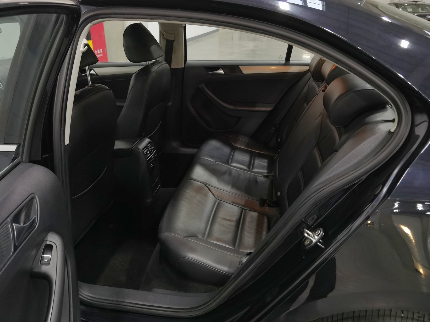 Used Volkswagen Sagitar 2012 1.4 MT