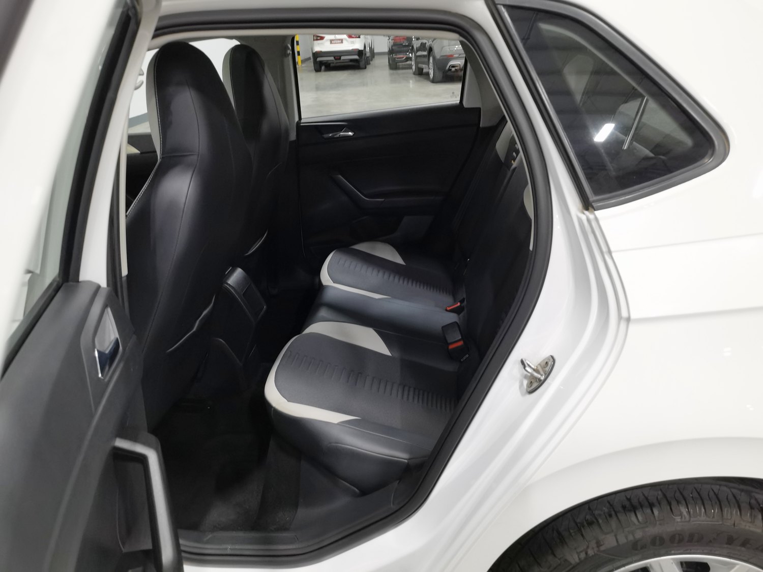 Used Volkswagen Polo 2019 1.5 AT