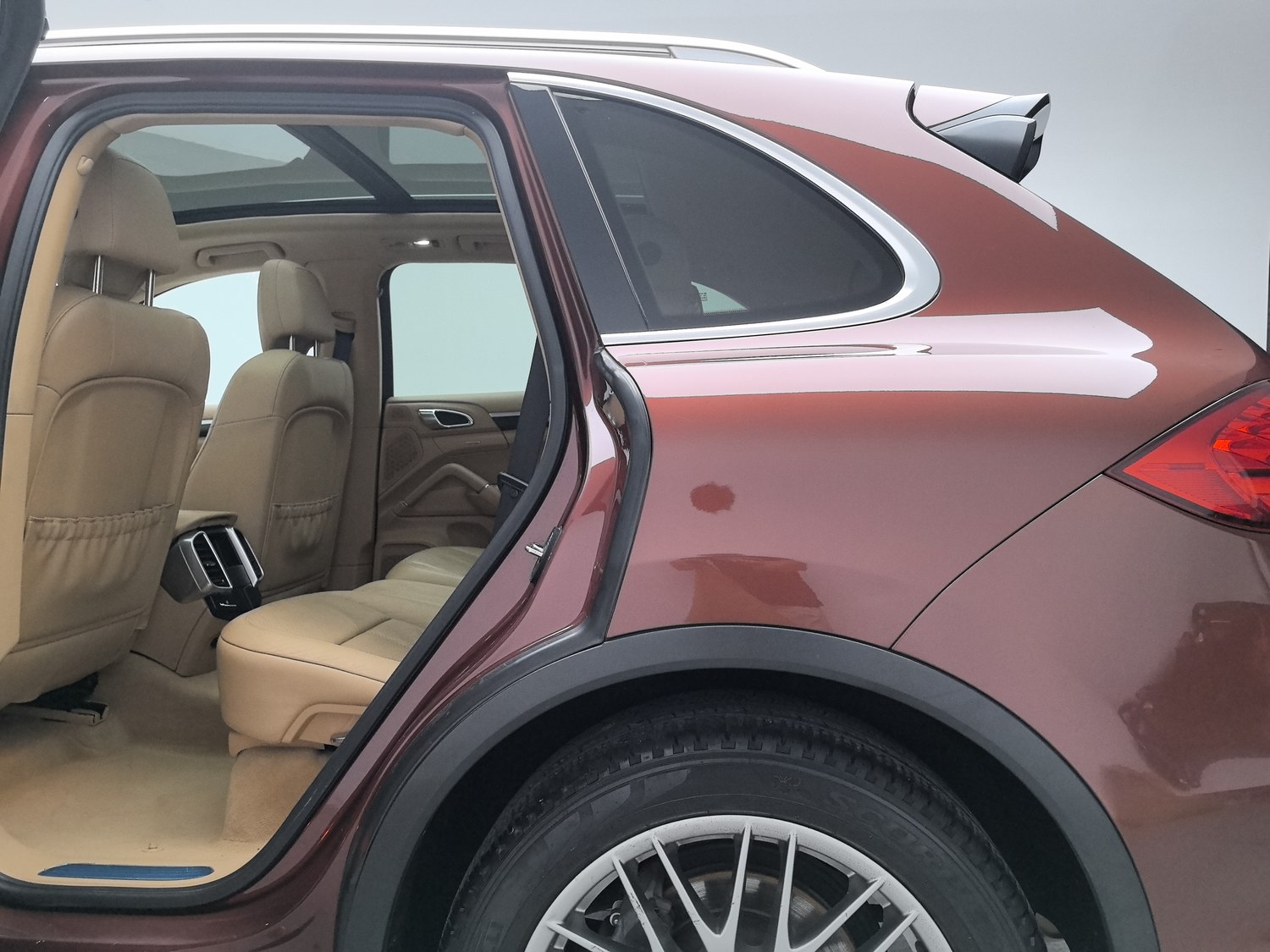 Used Porsche Cayenne 2011 3.0 AT