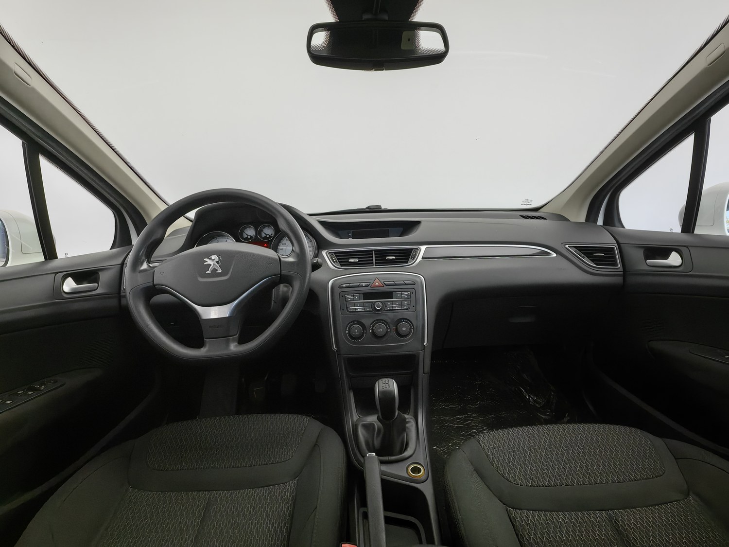 Used Peugeot 308 2014 1.6 MT