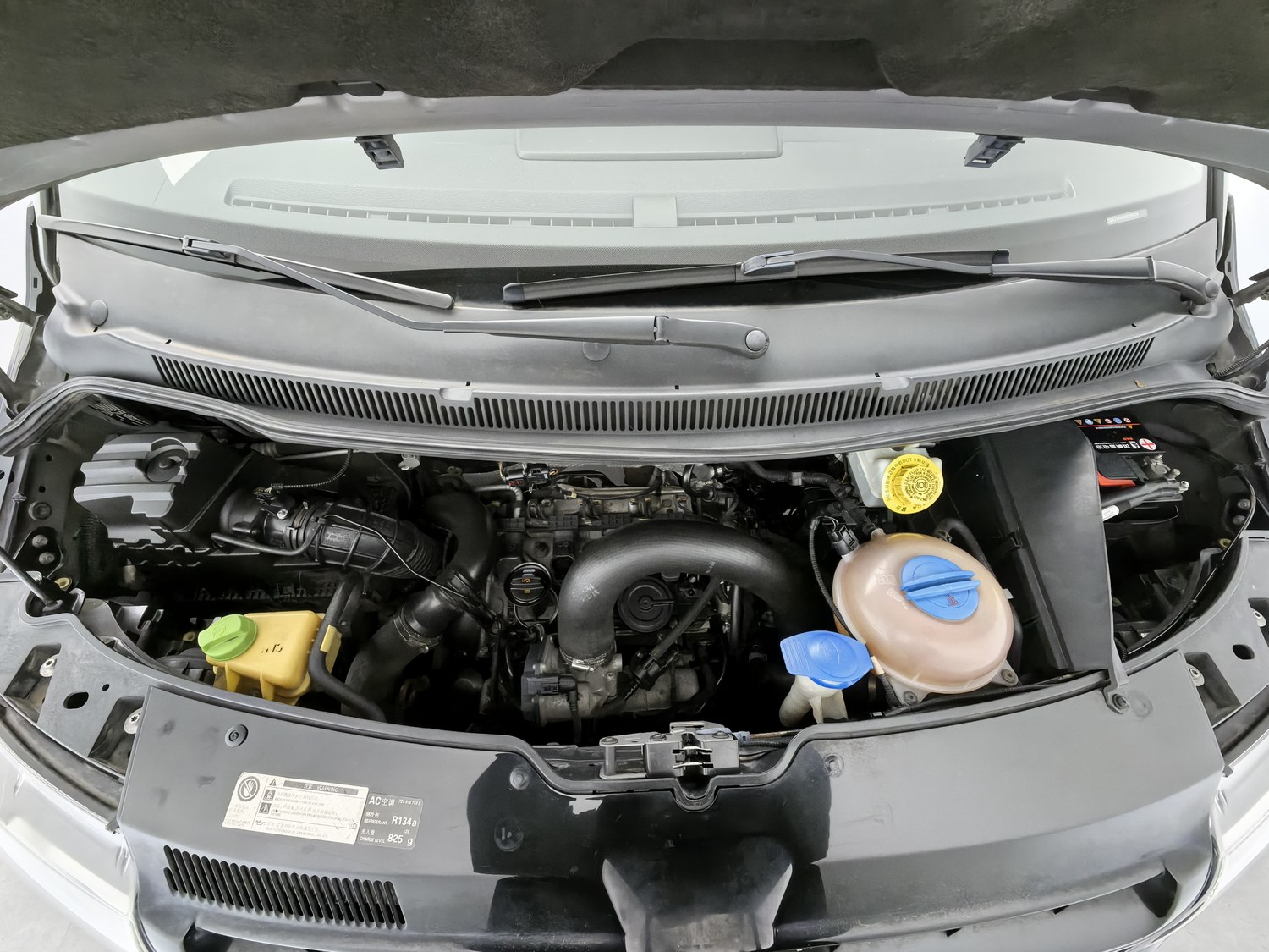 Used Volkswagen Multivan (Imported) 2012 2.0 AT