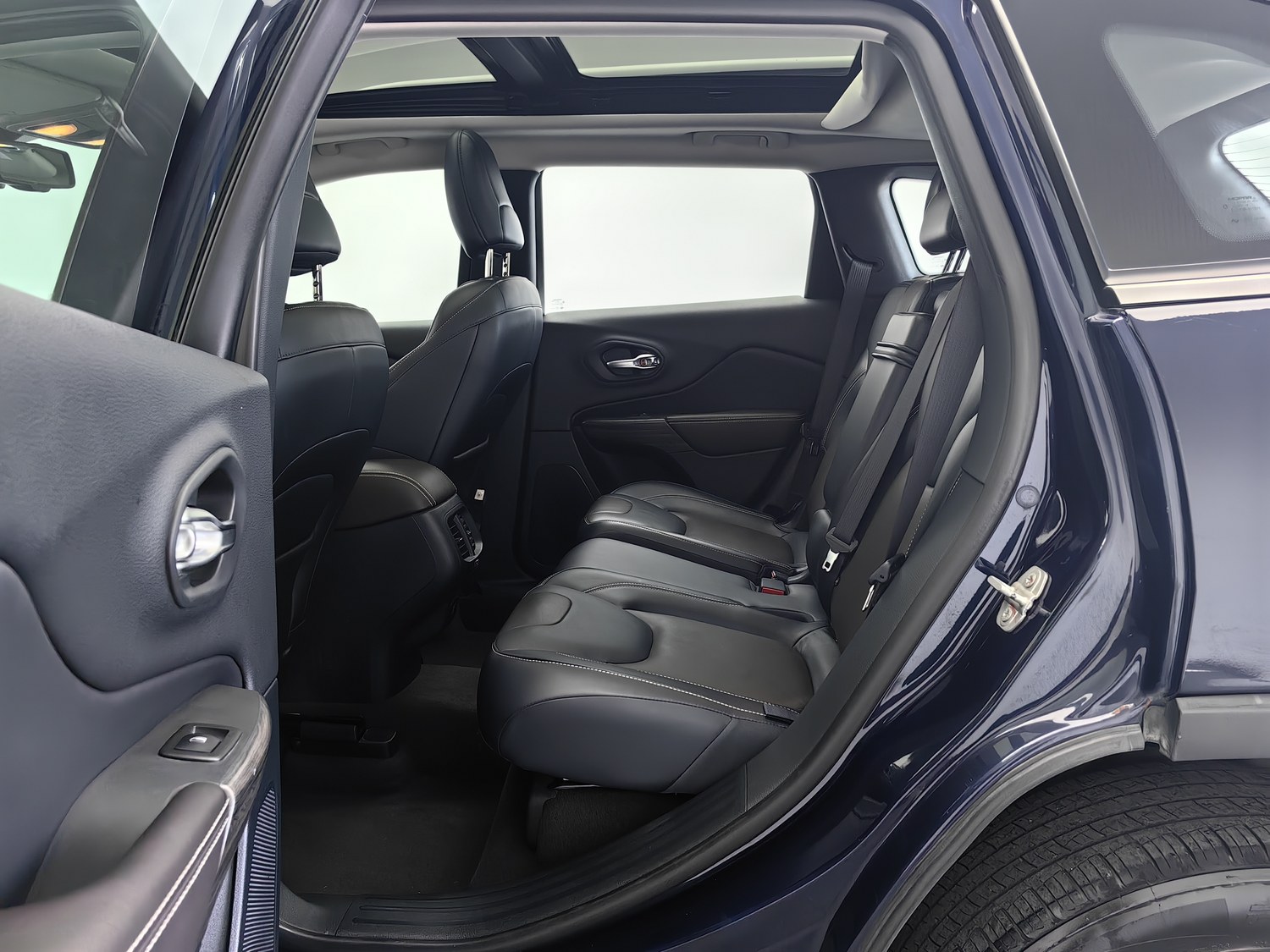 Used Jeep Cherokee 2016 2.4 AT