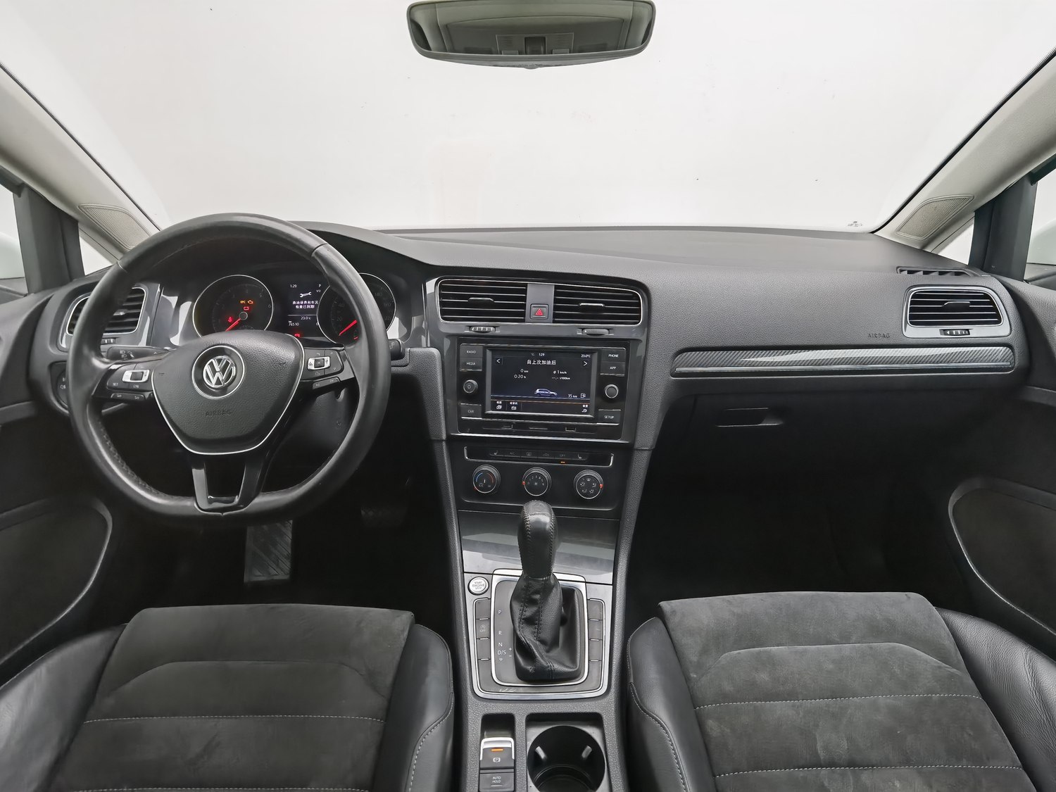 Used Volkswagen Golf 2018 1.4 AT