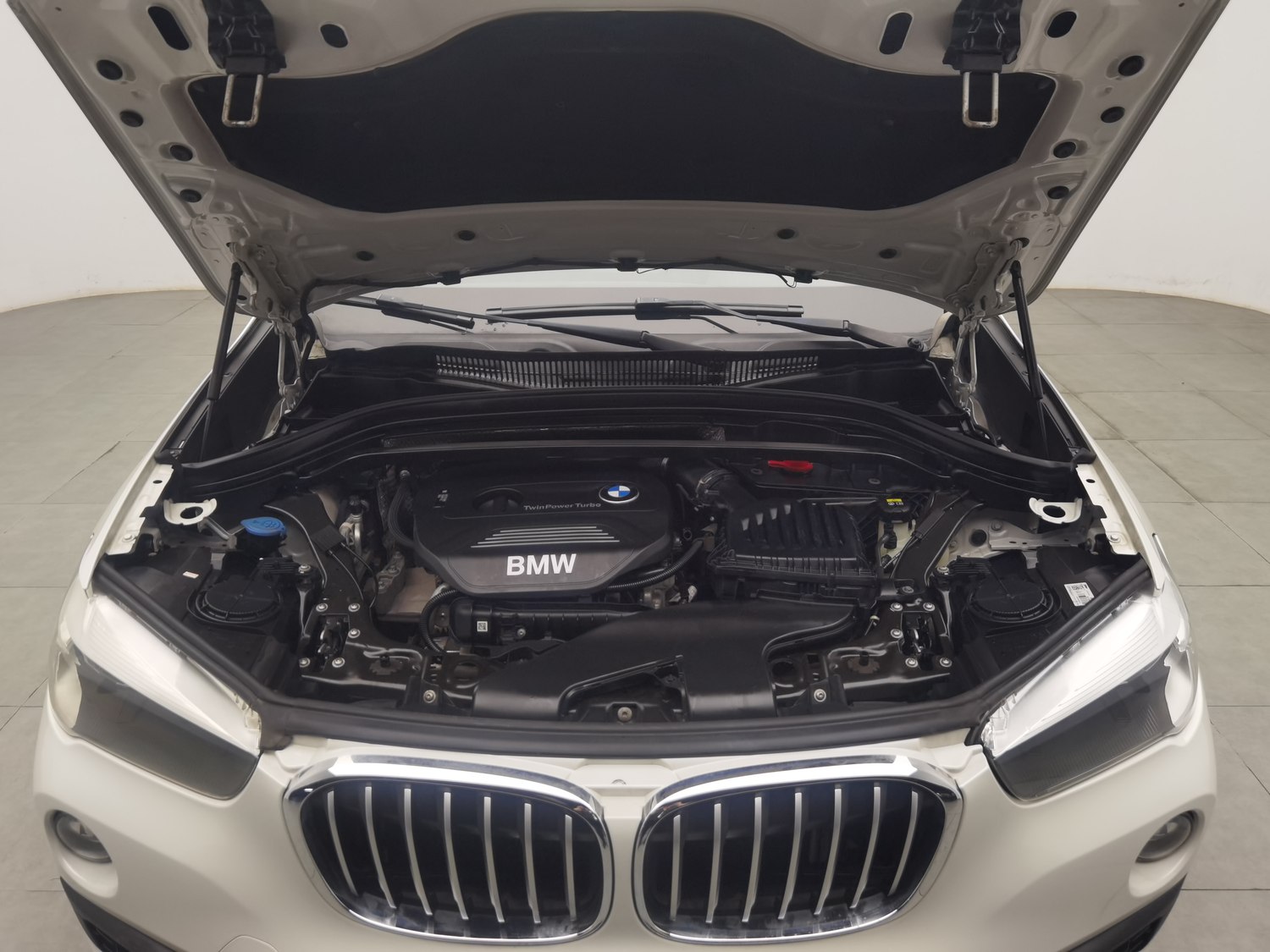Used BMW X1 2016 1.5 AT
