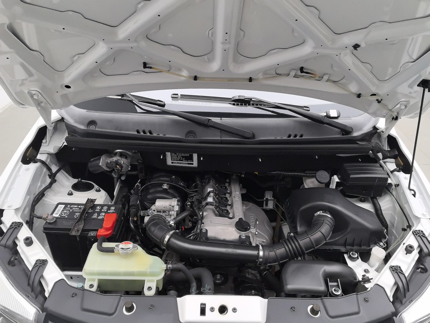 Used Dongfeng Fengon 330 2019 1.5 MT