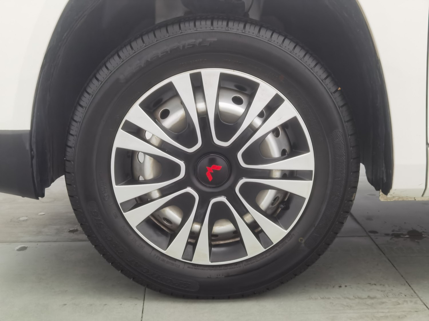 Used Lingshi 菱势黄金仓 2023