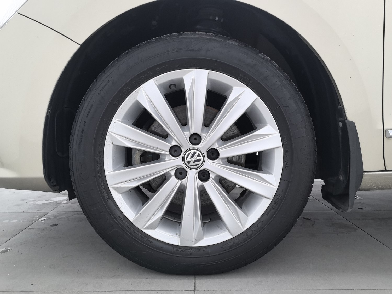 Used Volkswagen Bora 2016 1.6 AT