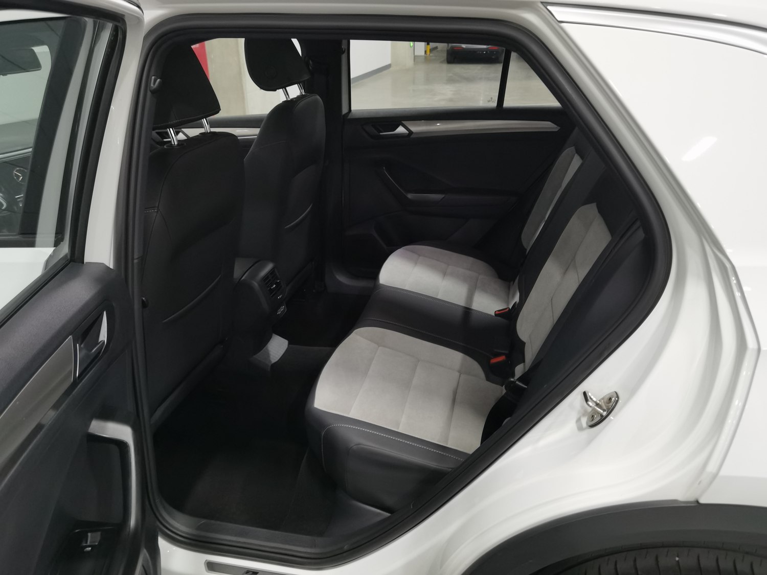 Used Volkswagen T-Roc 2020 1.4 AT
