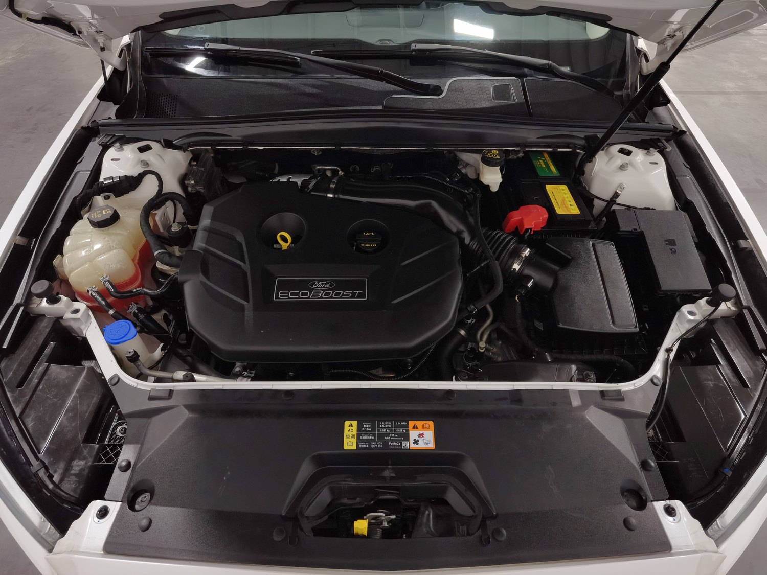 Used Ford Taurus 2017 2.0 AT