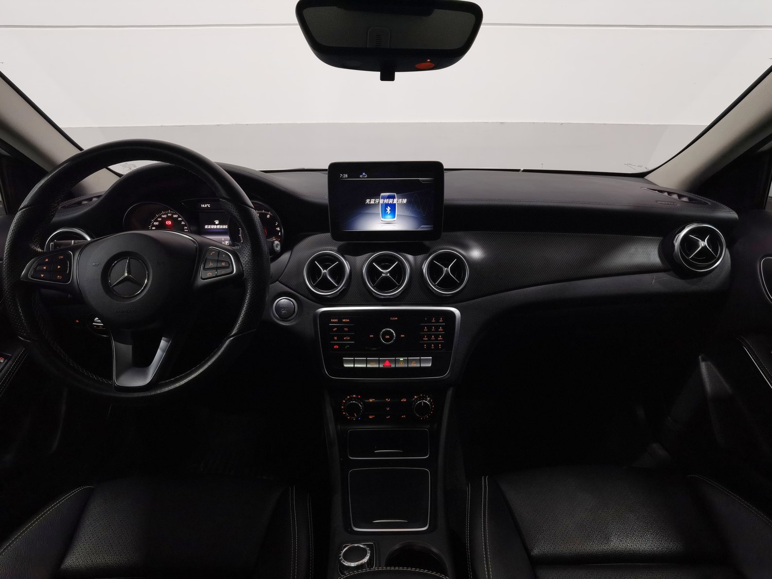 Used Mercedes-Benz GLA 2018 1.6 AT