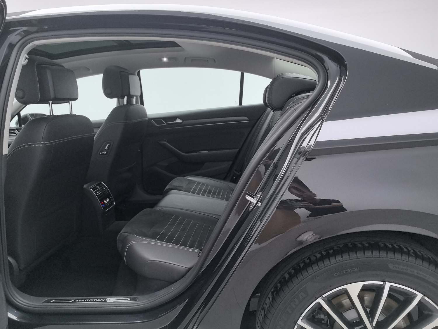Used Volkswagen Magotan 2020 2.0 AT