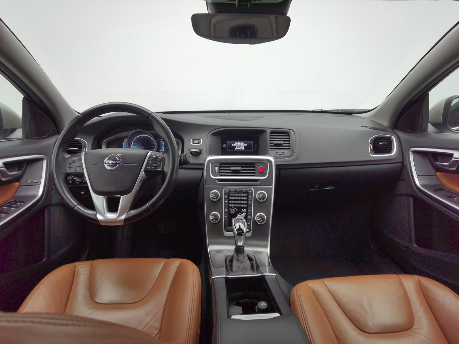 Used Volvo S60 2015 2.0 AT