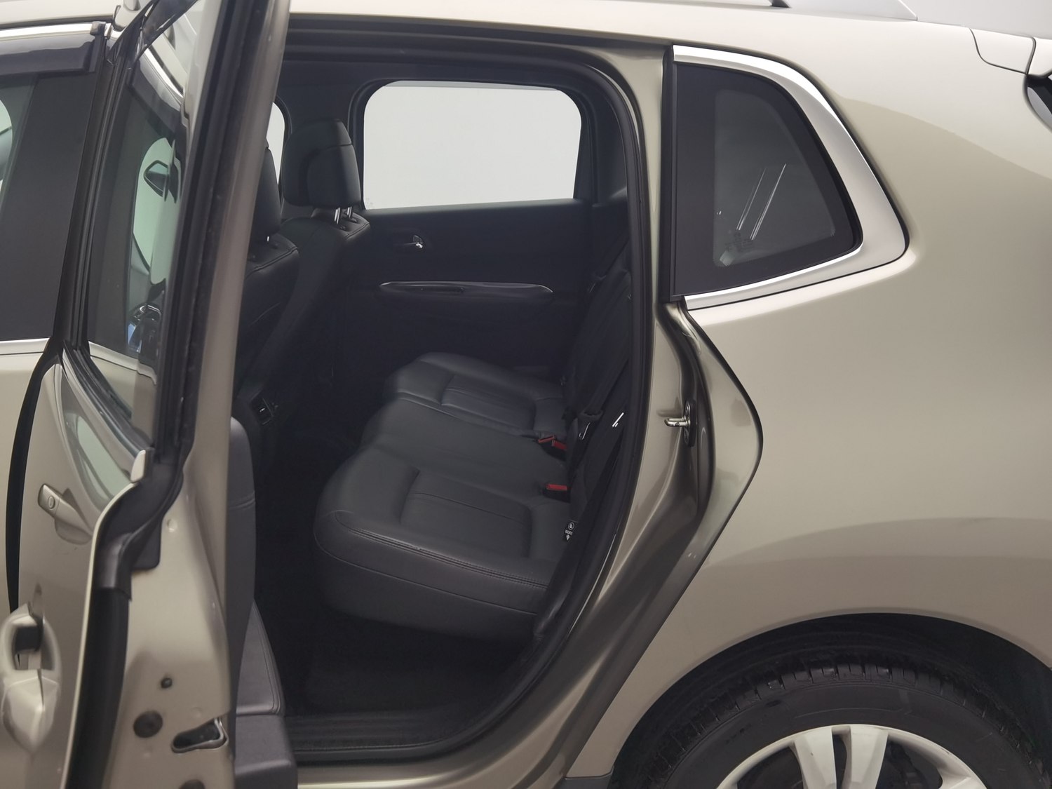Used Peugeot 3008 2015 1.6 AT