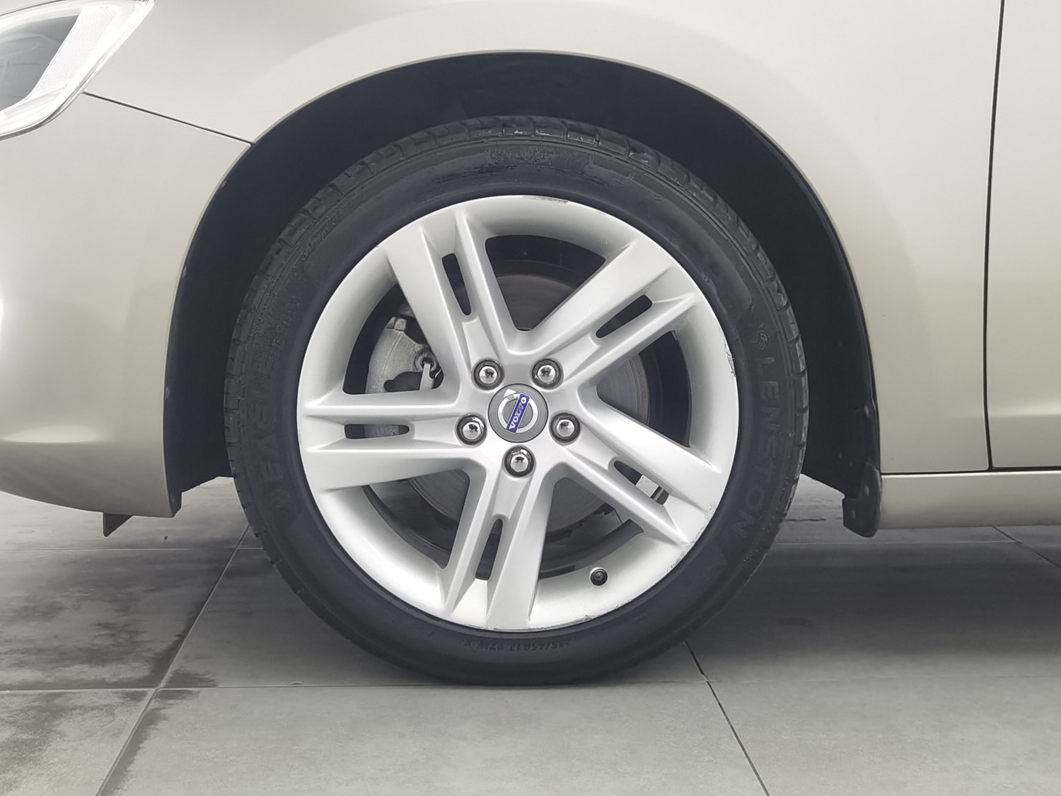 Used Volvo S60 2015 2.0 AT