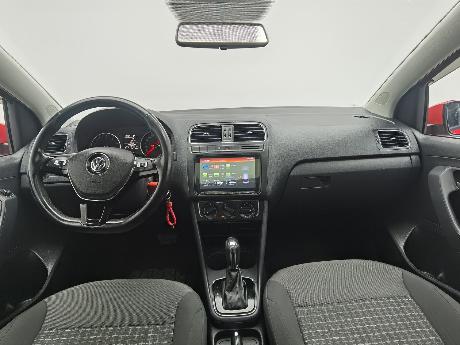 Used Volkswagen Polo 2016 1.6 AT
