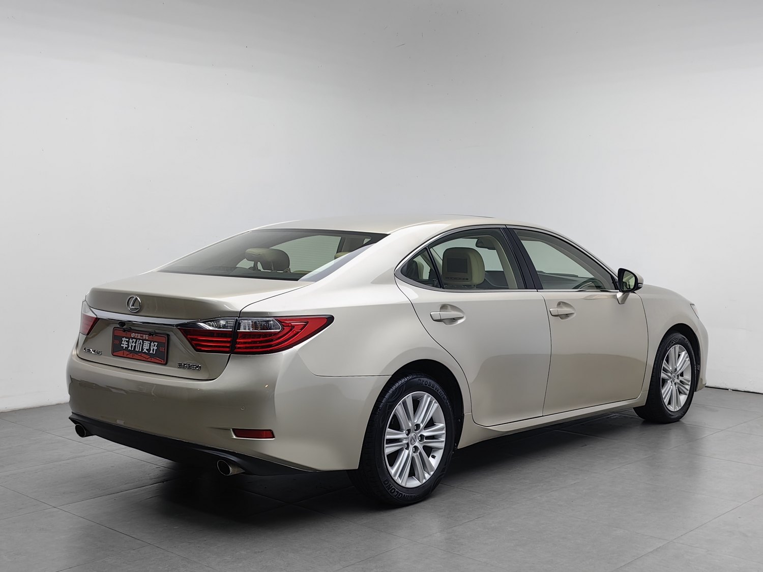 Used Lexus ES 2013 2.5 AT