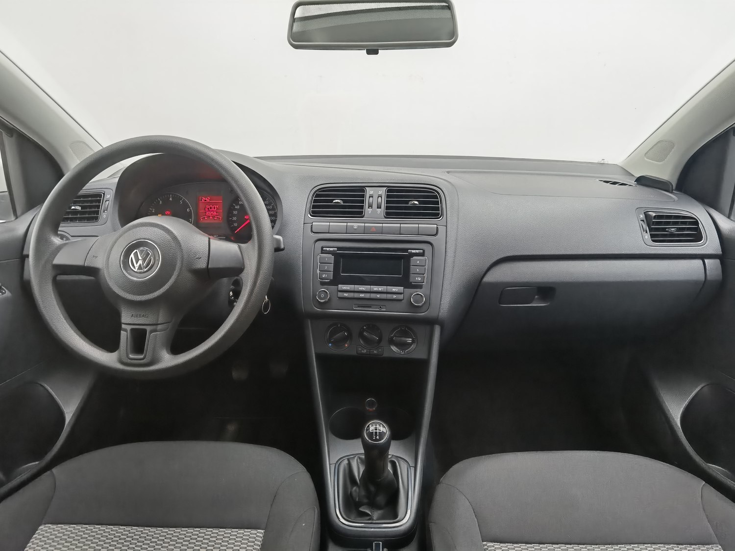 Used Volkswagen Polo 2013 1.4 MT