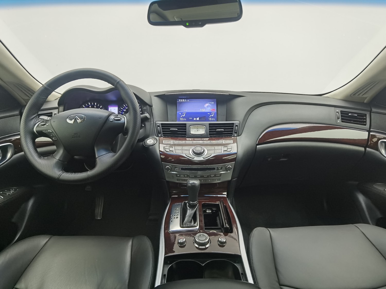 Used Infiniti Q70 2015 2.5 AT