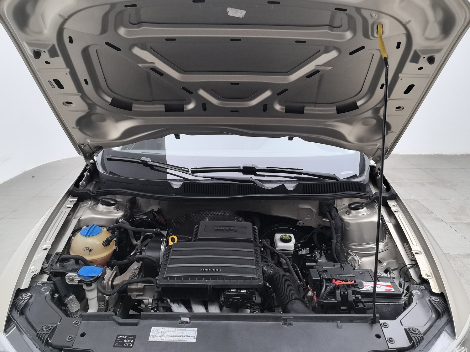 Used Volkswagen Bora 2016 1.6 AT