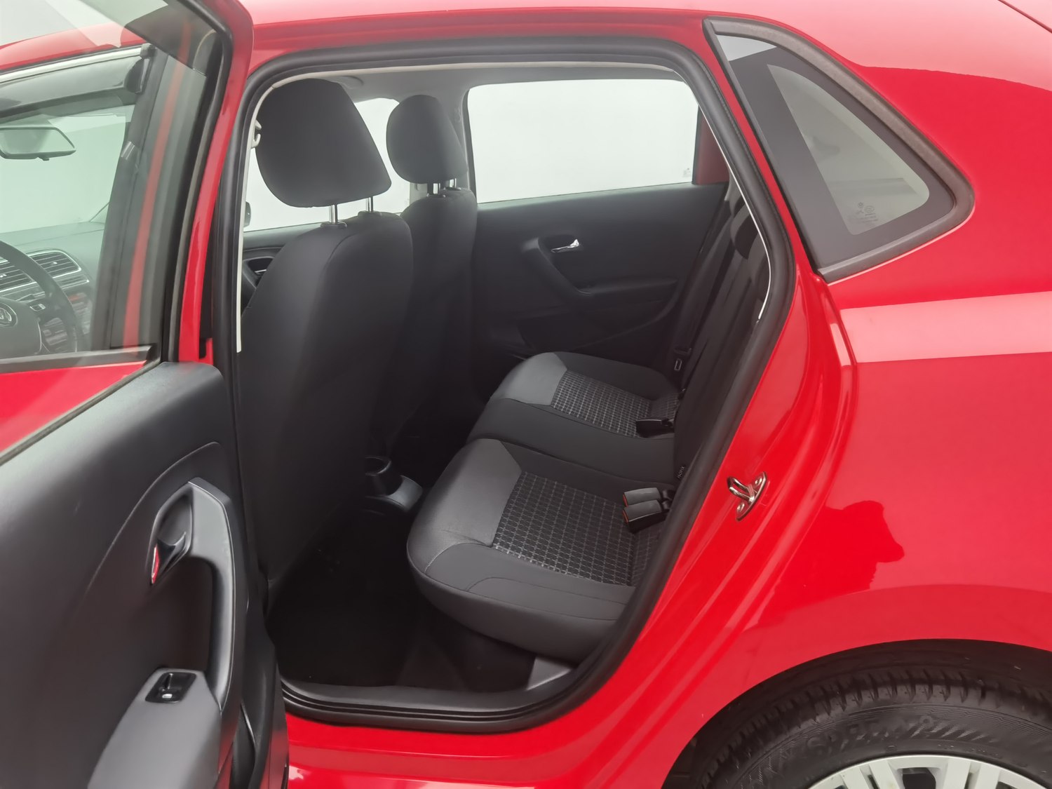 Used Volkswagen Polo 2016 1.6 AT