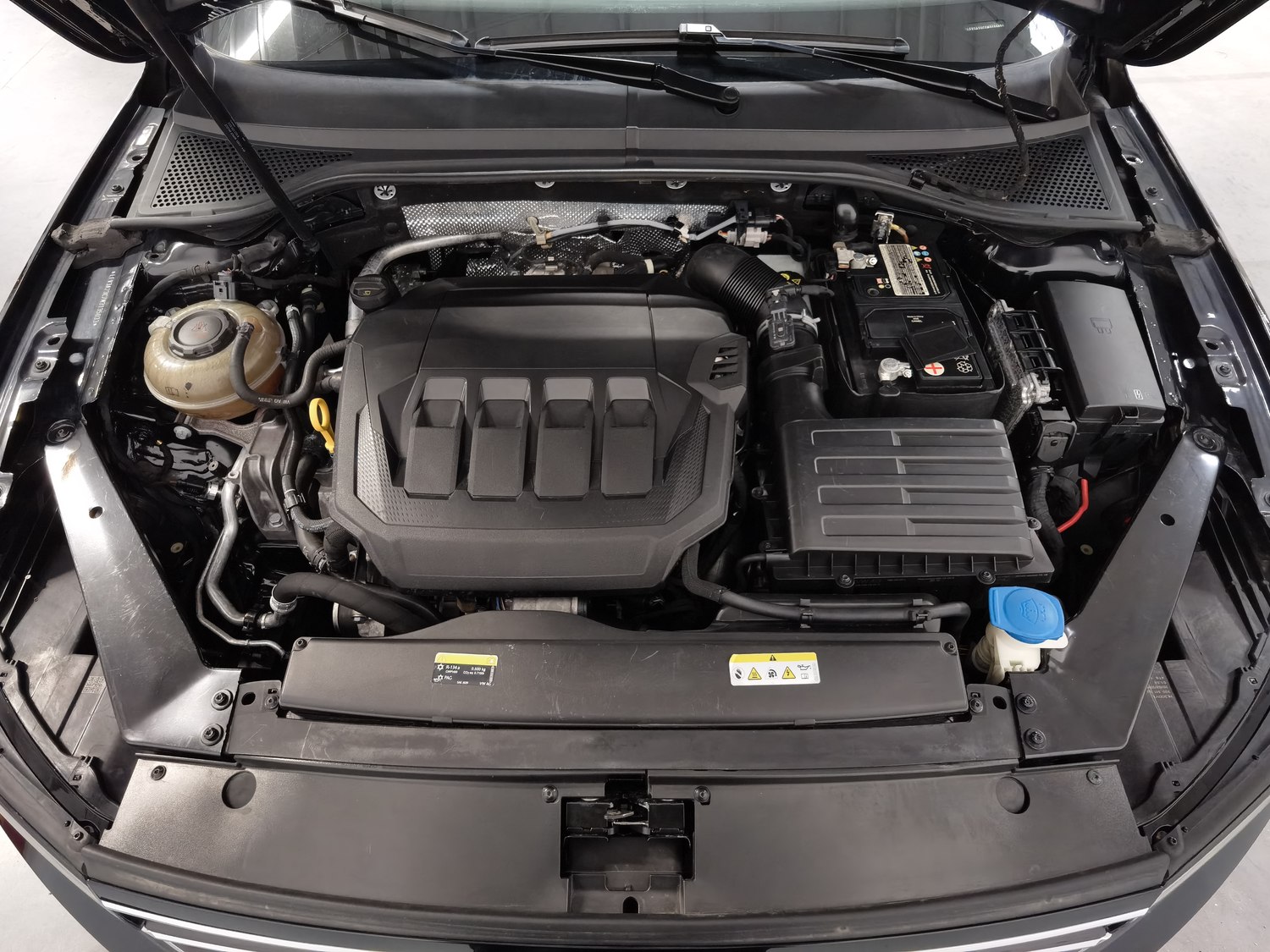 Used Volkswagen Magotan 2021 2.0 AT