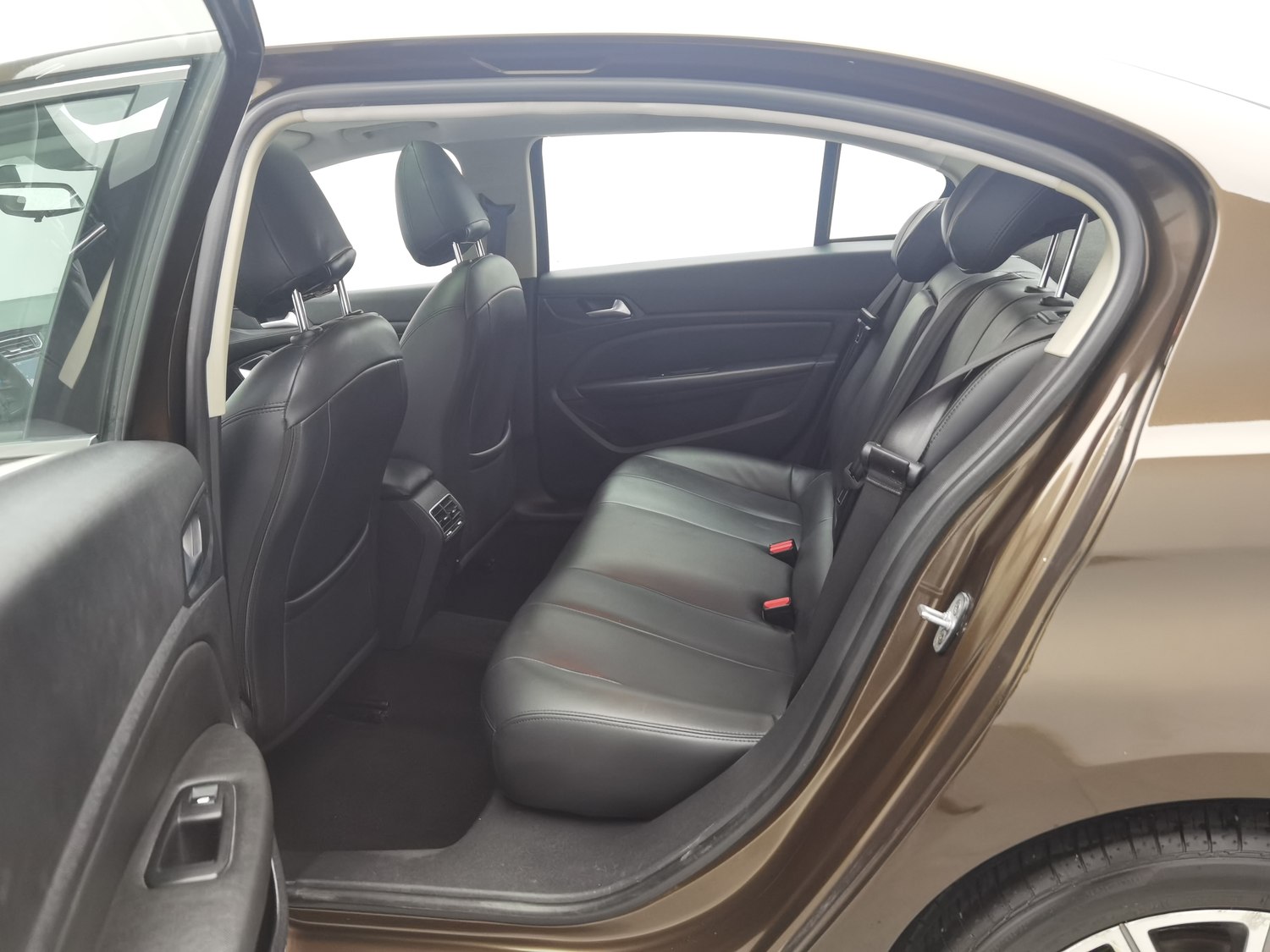 Used Peugeot 408 2014 1.8 AT