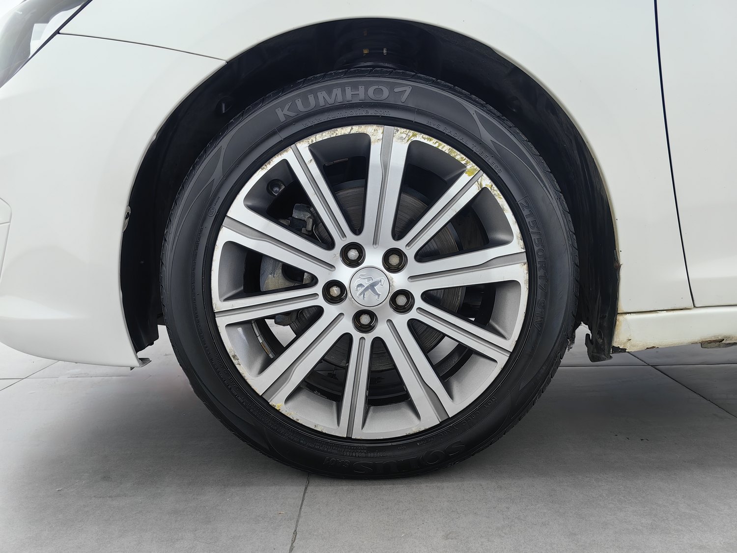Used Peugeot 408 2018 1.6 AT