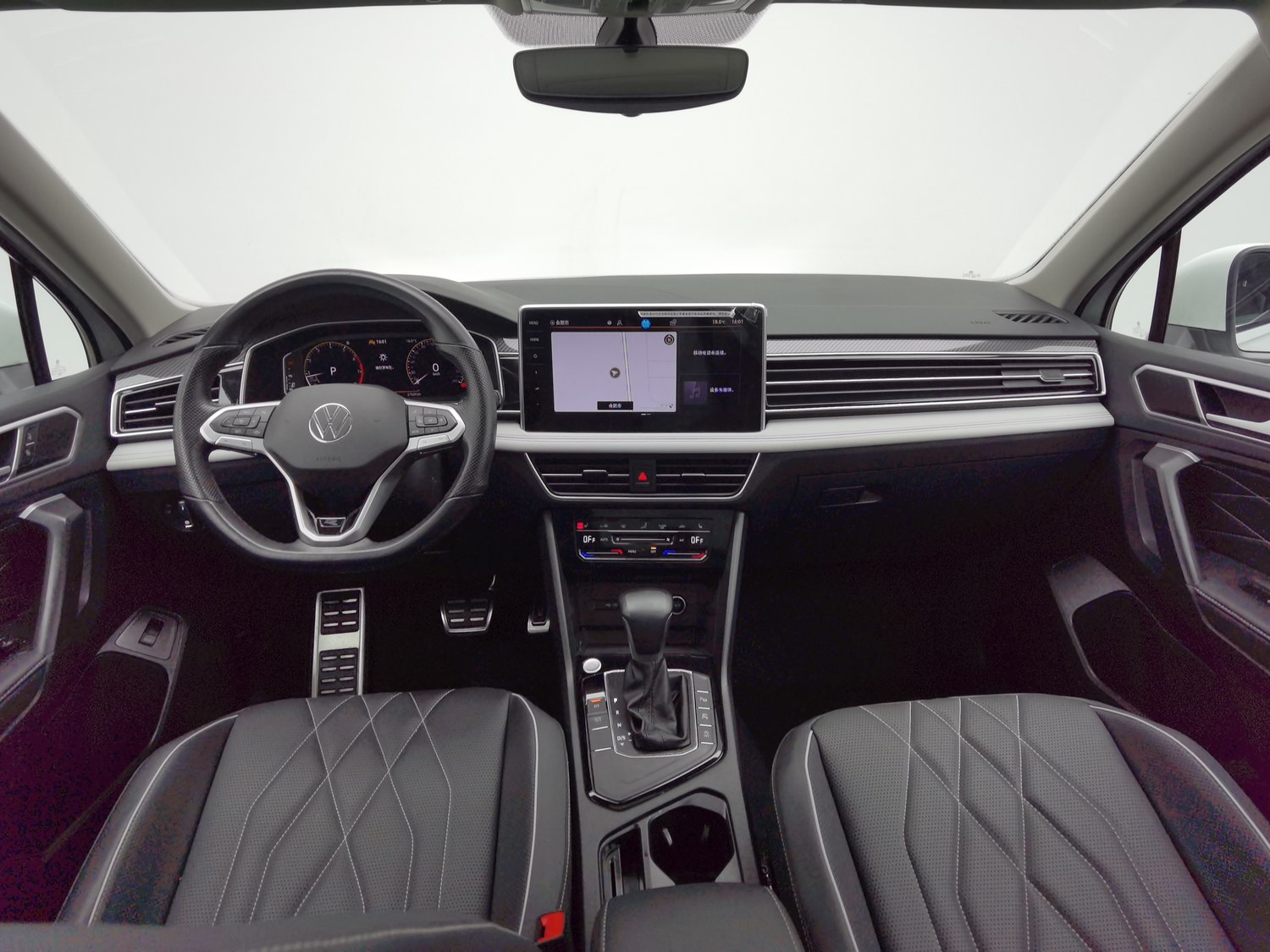 Used Volkswagen Tiguan L 2024 2.0 AT